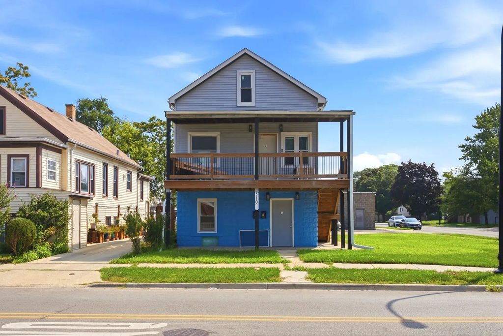 517 S 9th Avenue, Maywood
