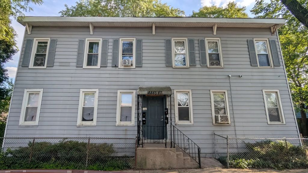4445 W Carroll Avenue, Chicago, 60624