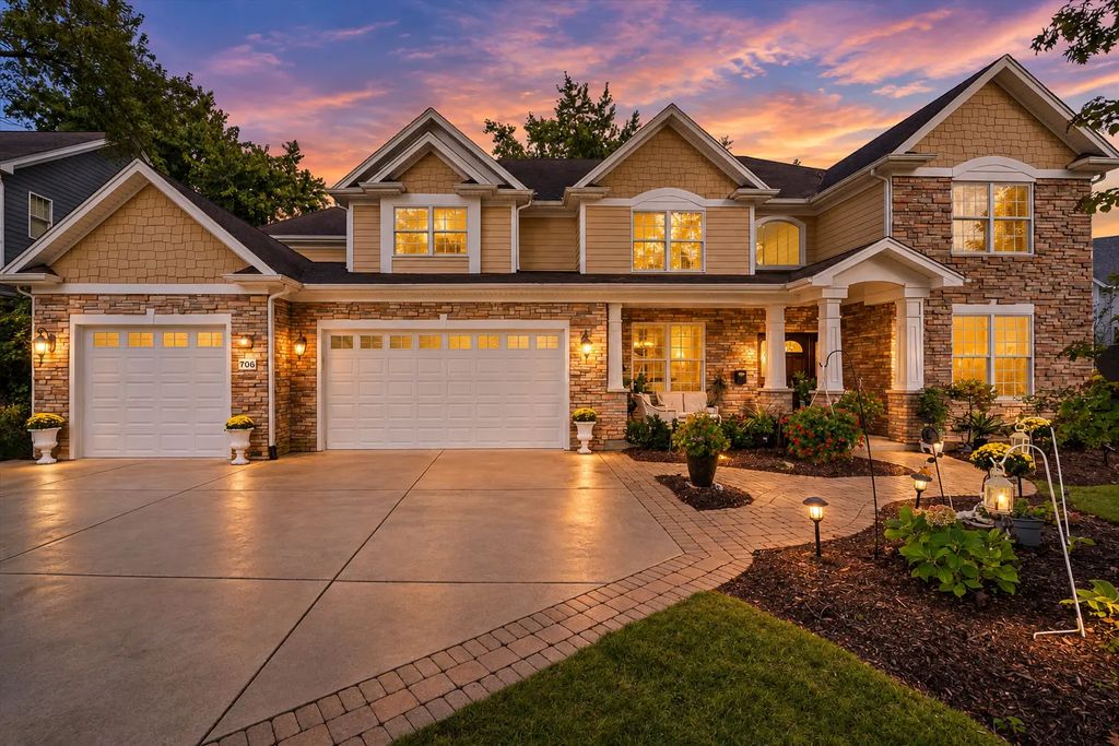 706 Wehrli Drive, Naperville