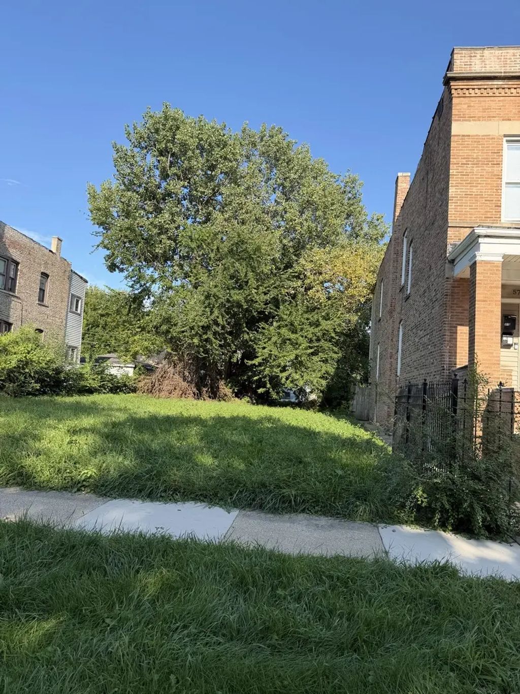 5723 S Sangamon Street, Chicago