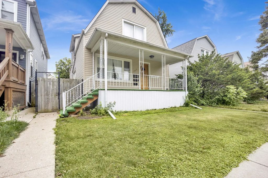 5037 W Winona Street, Chicago, 60630