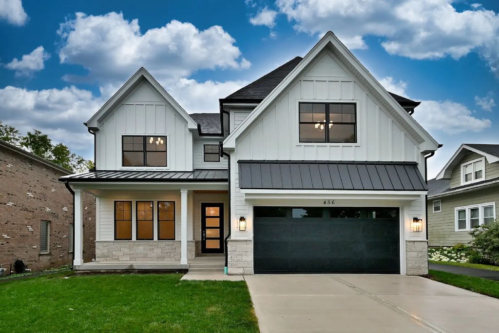 367 N Oak Street, Elmhurst