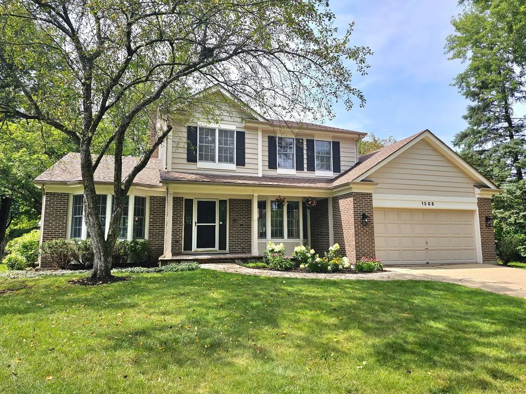 1305 Dancer Court, Libertyville