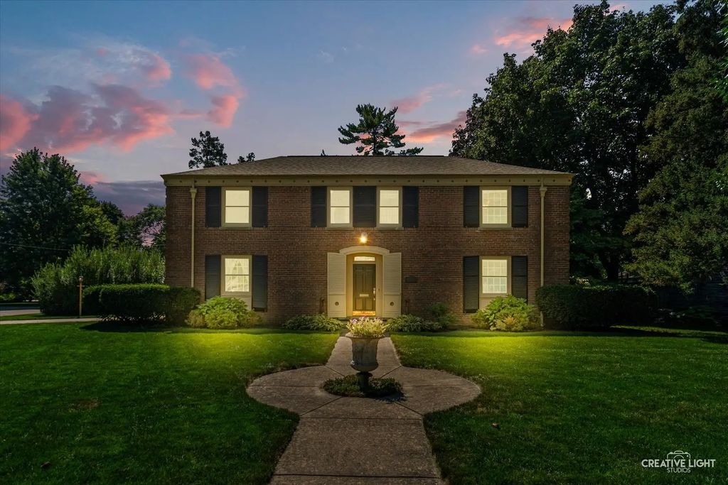 1434 W Downer Place, Aurora