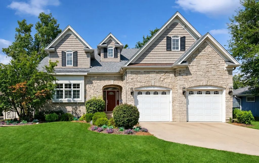 415 Ranch Road, Wheaton