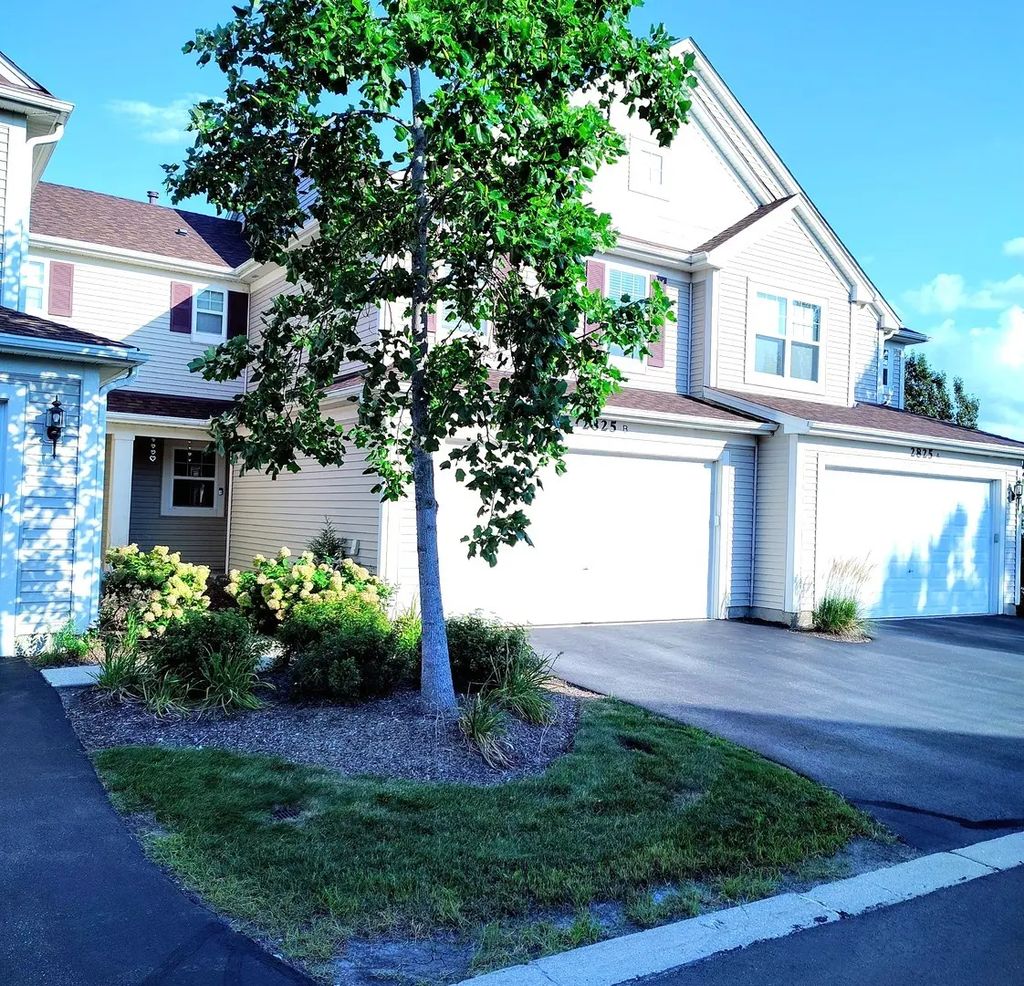 2825 Glacier Way B, Wauconda