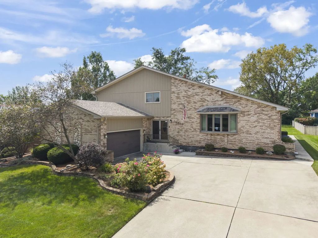 13540 S Monaghan Road, Homer Glen