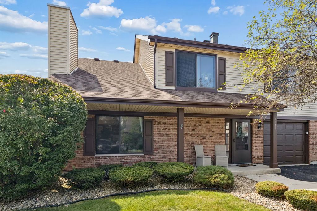 9219 Virginia Court 901, Orland Park