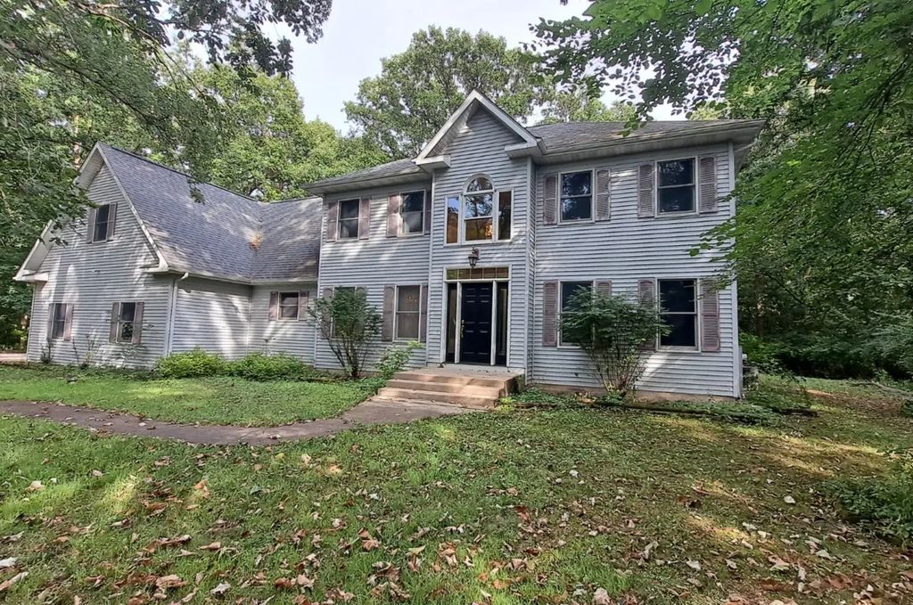 2558 N 2950th Road, Marseilles