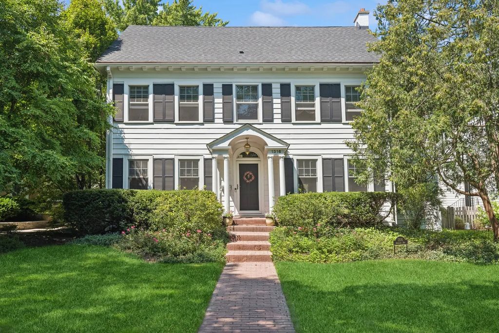 1316 Ashland Avenue, Wilmette