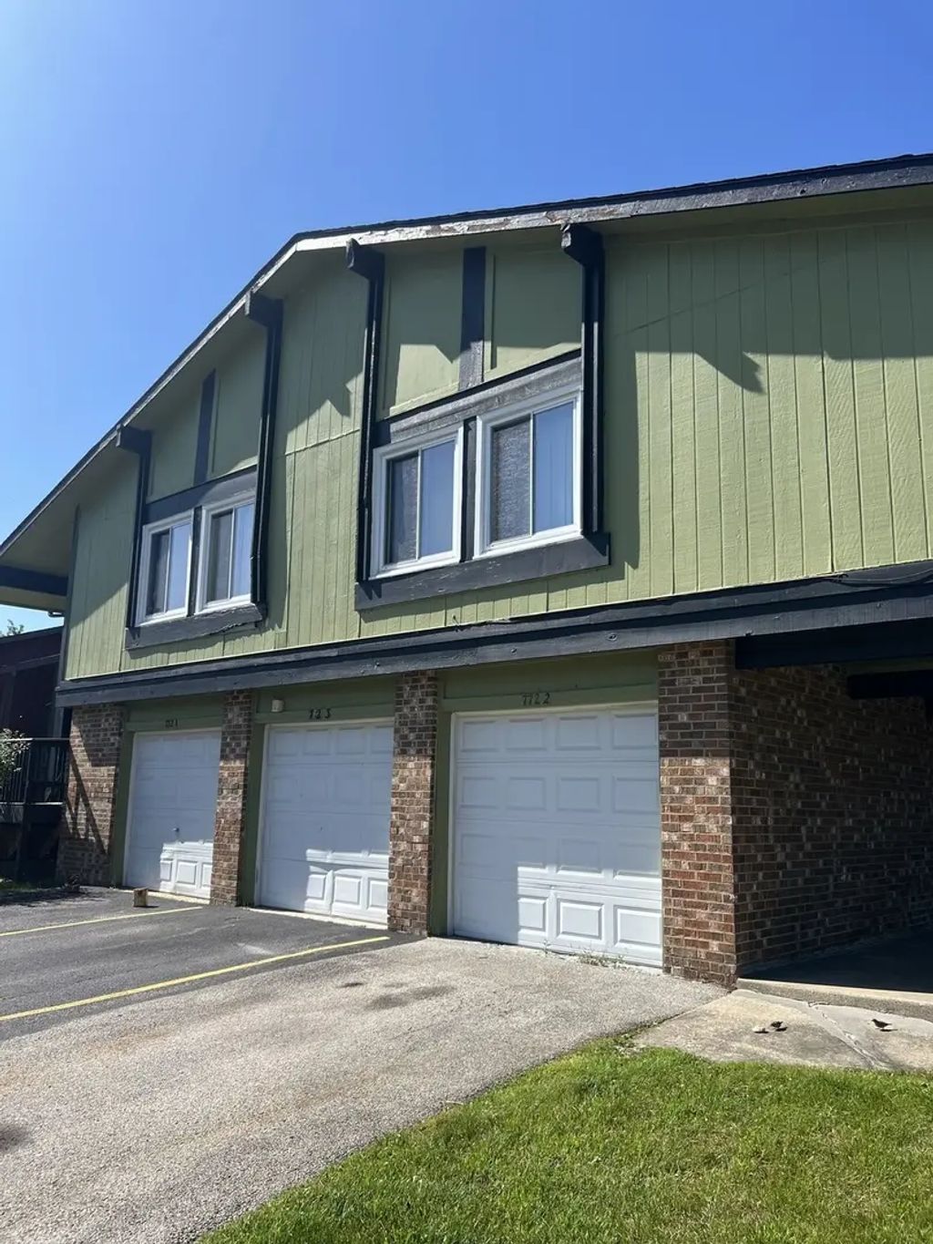 772 Sunset Court 3, University Park