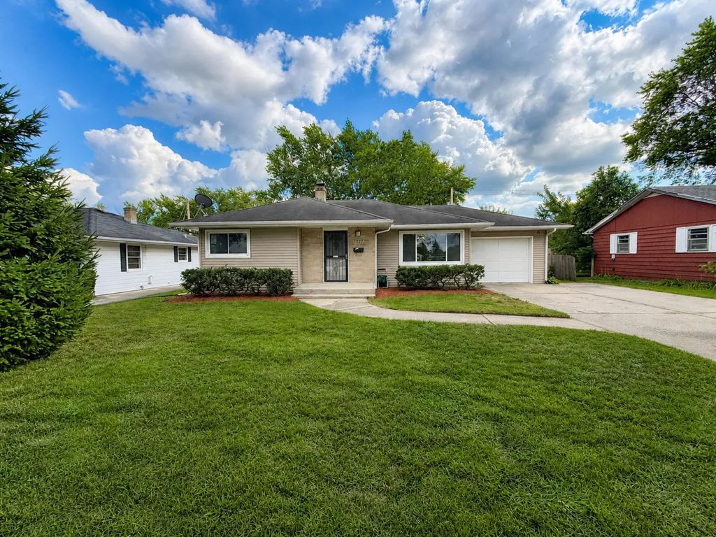 3327 Thelma Street, Rockford