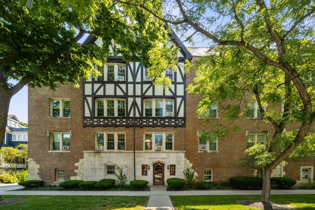 338 S East Avenue 3n, Oak Park