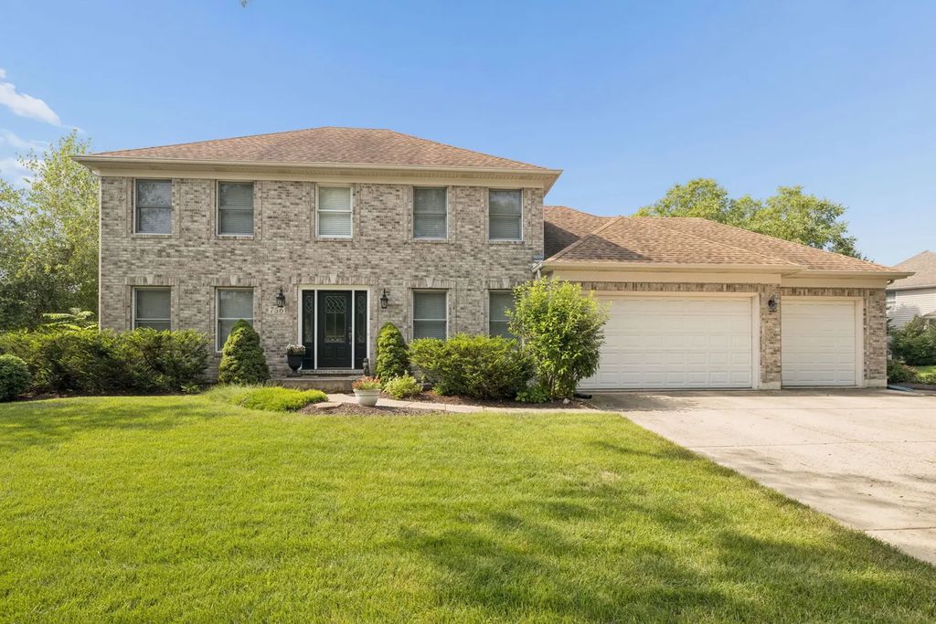 756 Pembridge Place, Sugar Grove