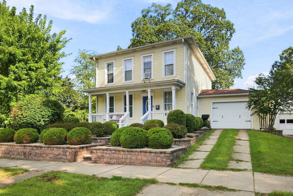 422 W Jefferson Street, Morris