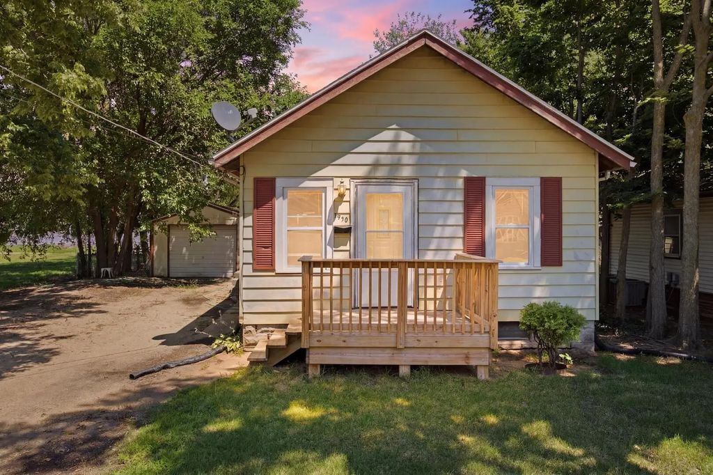 2930 Lapey Street, Rockford