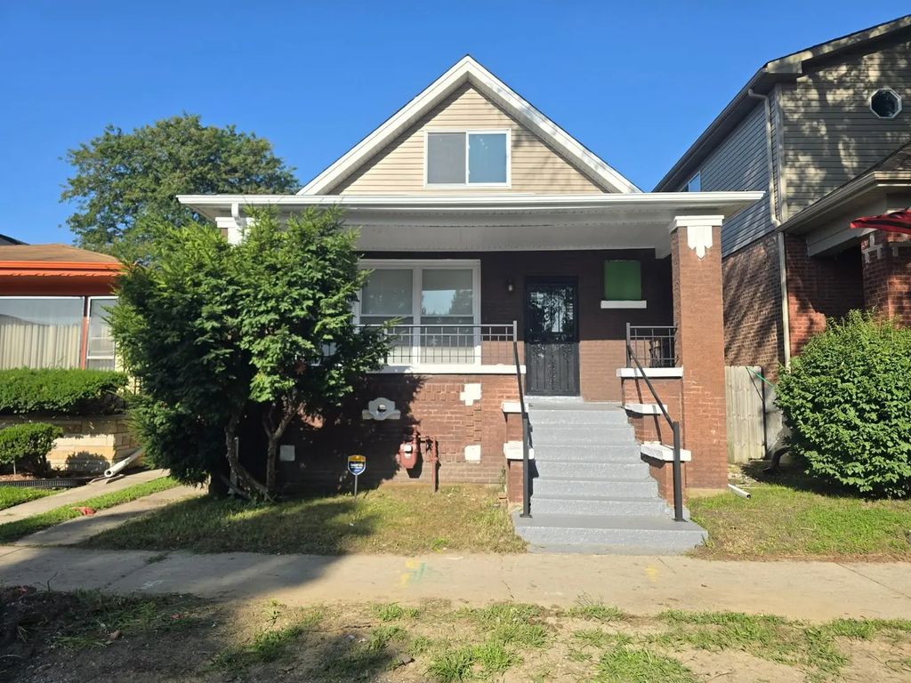 7718 S King Drive, Chicago, 60619