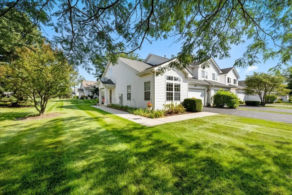 1641 Abington Lane, North Aurora