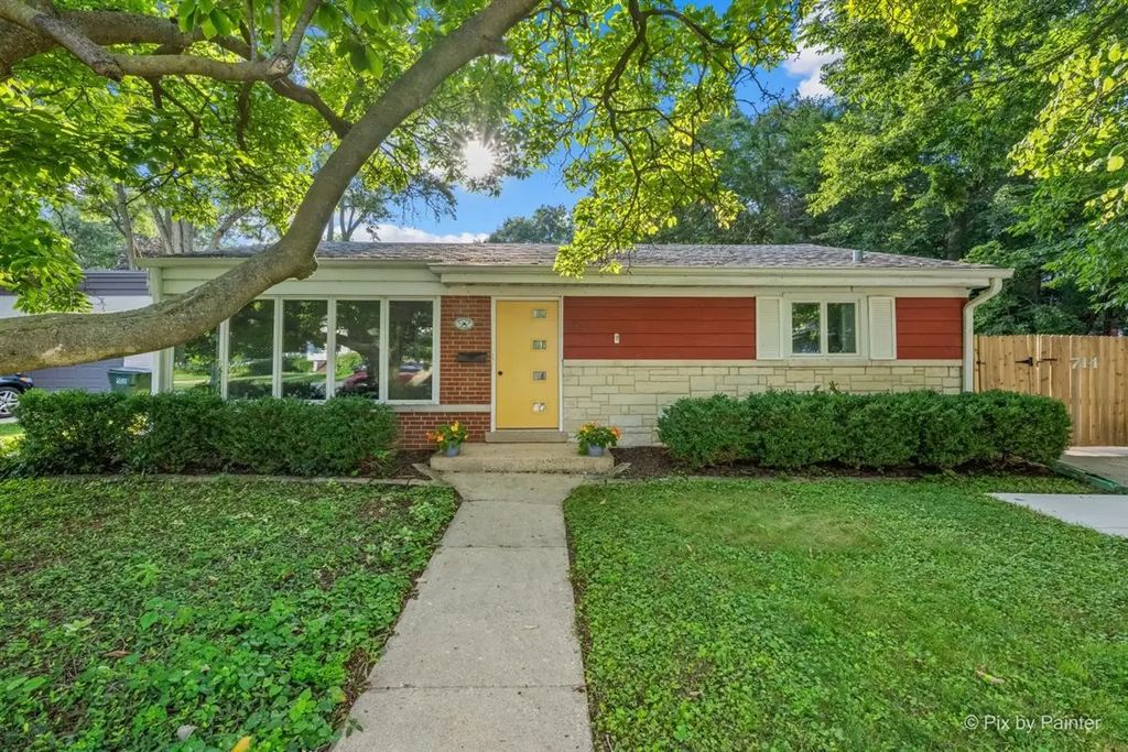 714 Western Avenue, Glen Ellyn