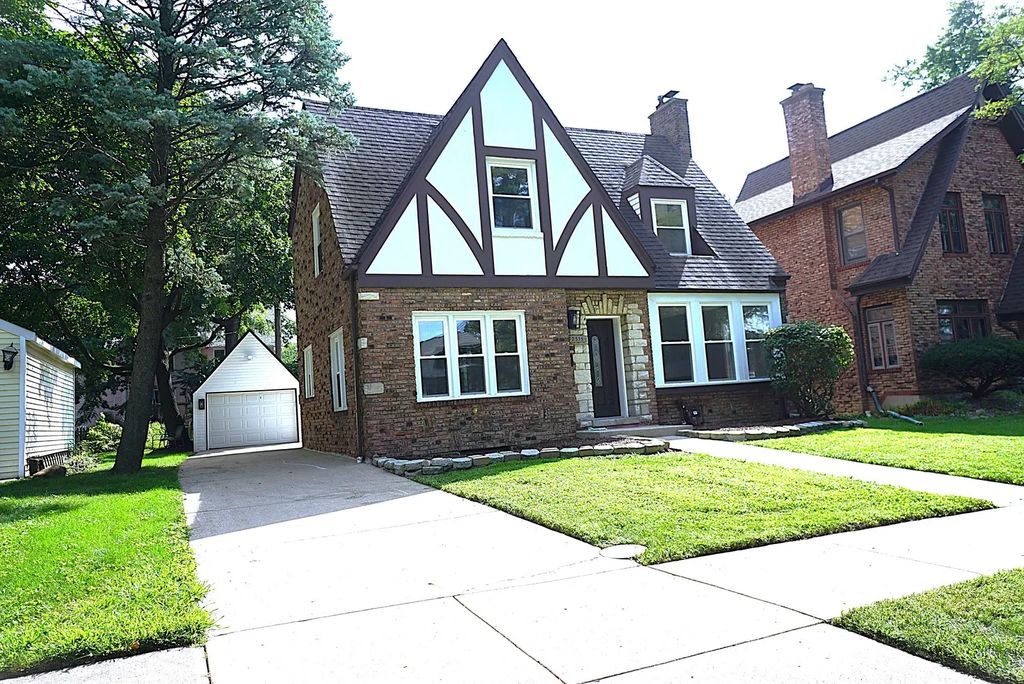 2315 W 112th Street, Chicago