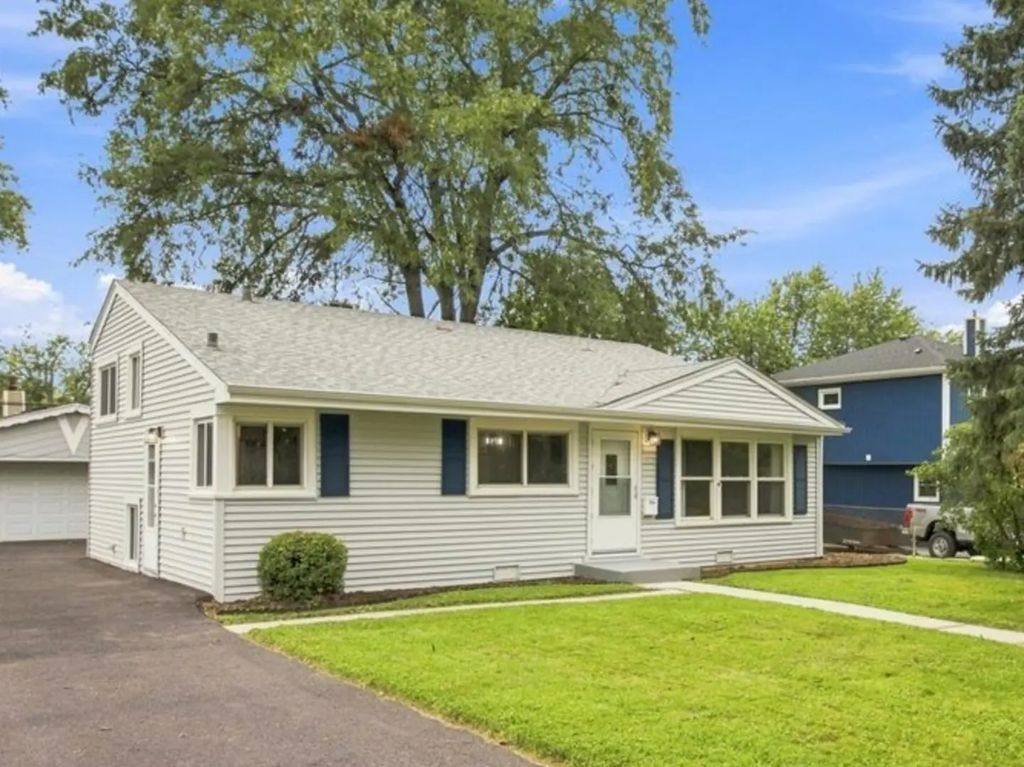1108 Kim Place, Lemont