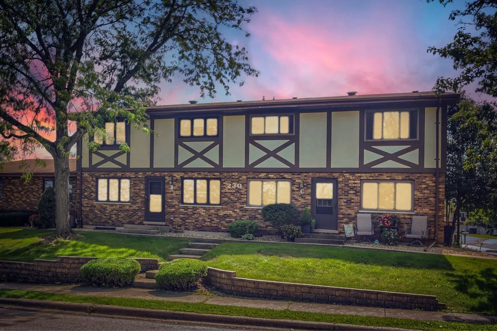 230 Manor Drive B, New Lenox