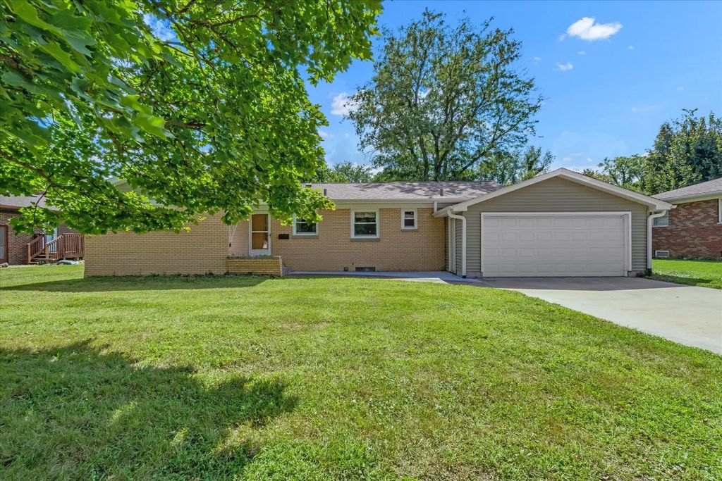 3318 26th Avenue, Rock Island