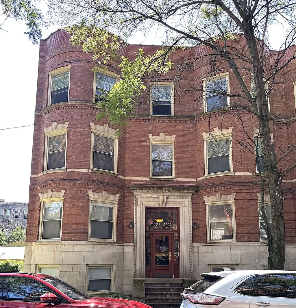 1223 E 52nd Street 1, Chicago, 60615
