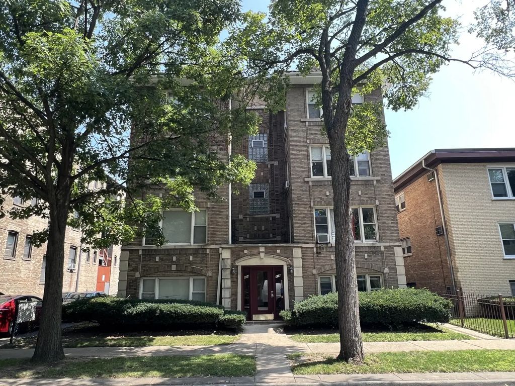 414 S Kenilworth Avenue, Oak Park