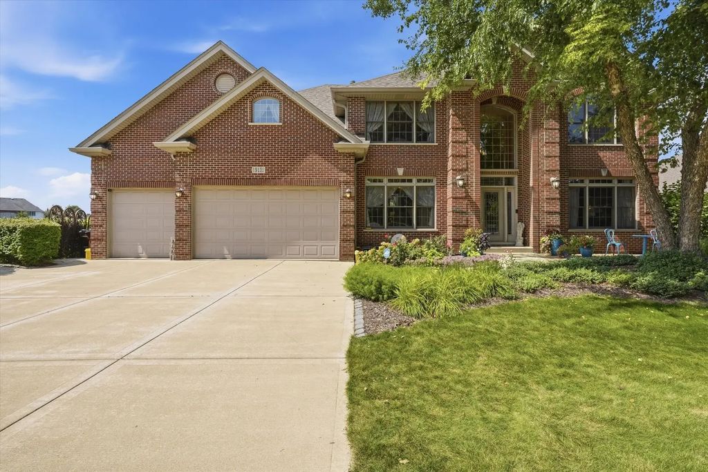 19132 Boulder Ridge Court, Mokena