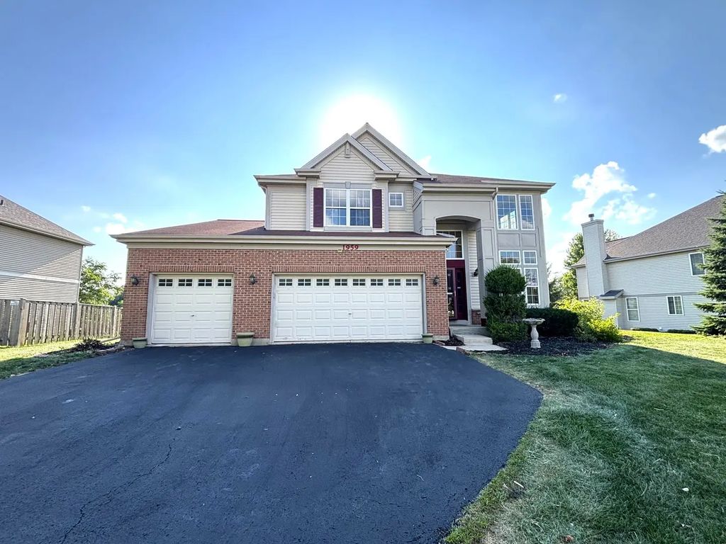 1959 Country Hills Drive, Yorkville