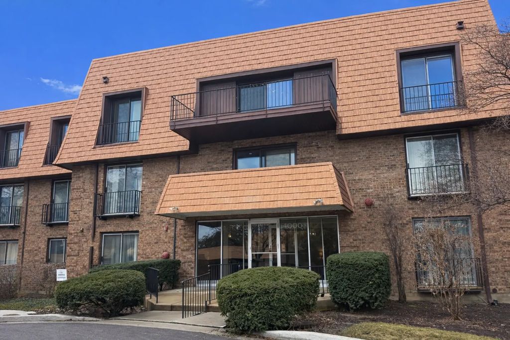 4000 Dundee Road 203b, Northbrook, 60062