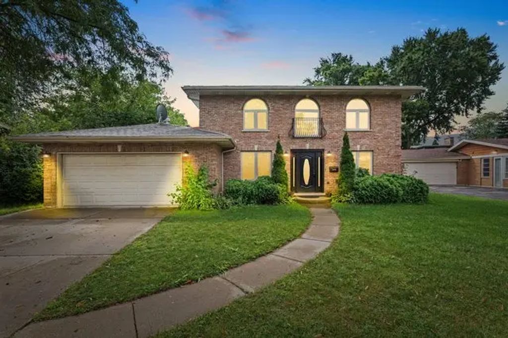 2945 Hartzell Street, Wilmette, 60091