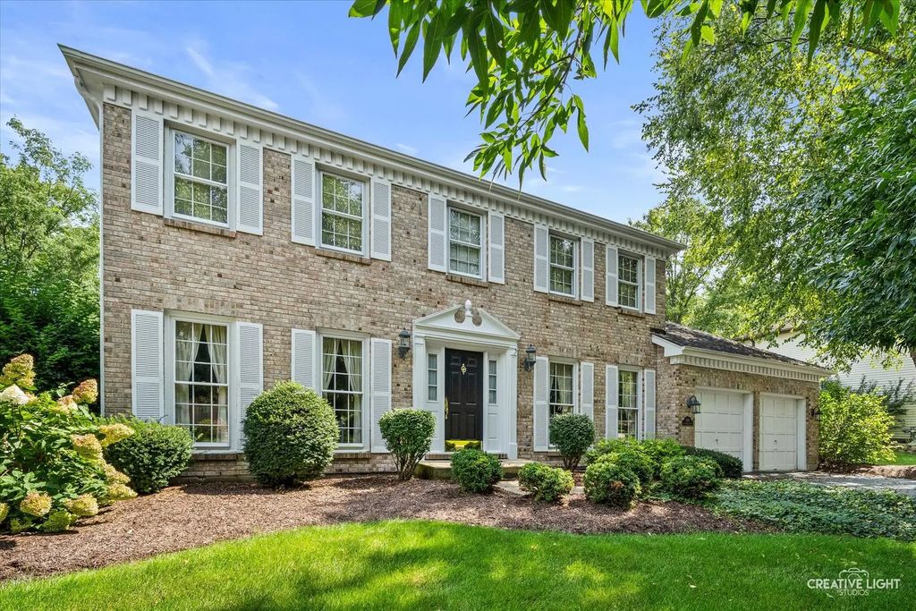 1516 Riparian Drive, Naperville