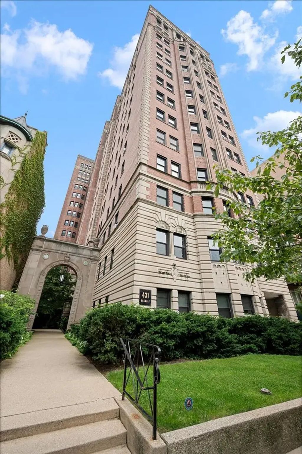 431 W Oakdale Avenue 14a, Chicago, 60657