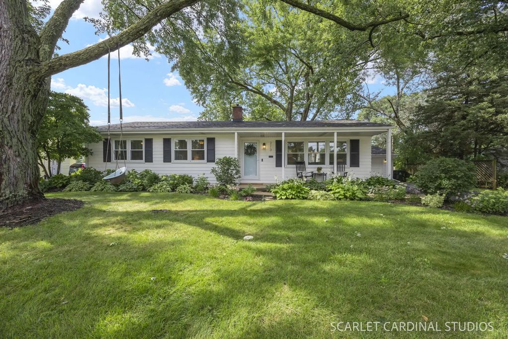 213 W Gartner Road, Naperville