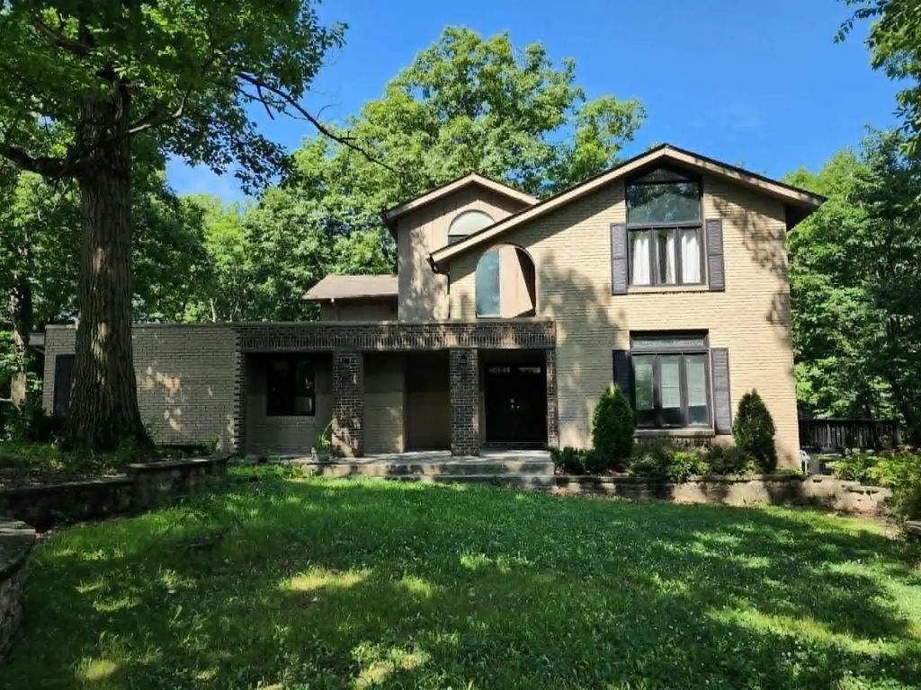 3512 Chalet Lane, Crete