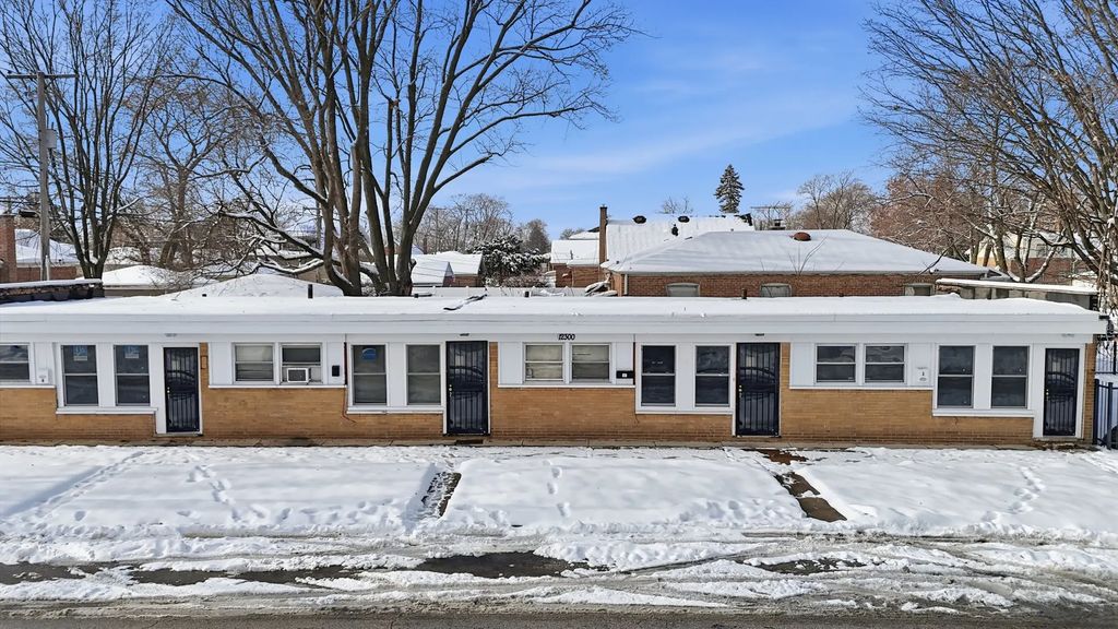 12300 S Elizabeth Street 3, Calumet Park