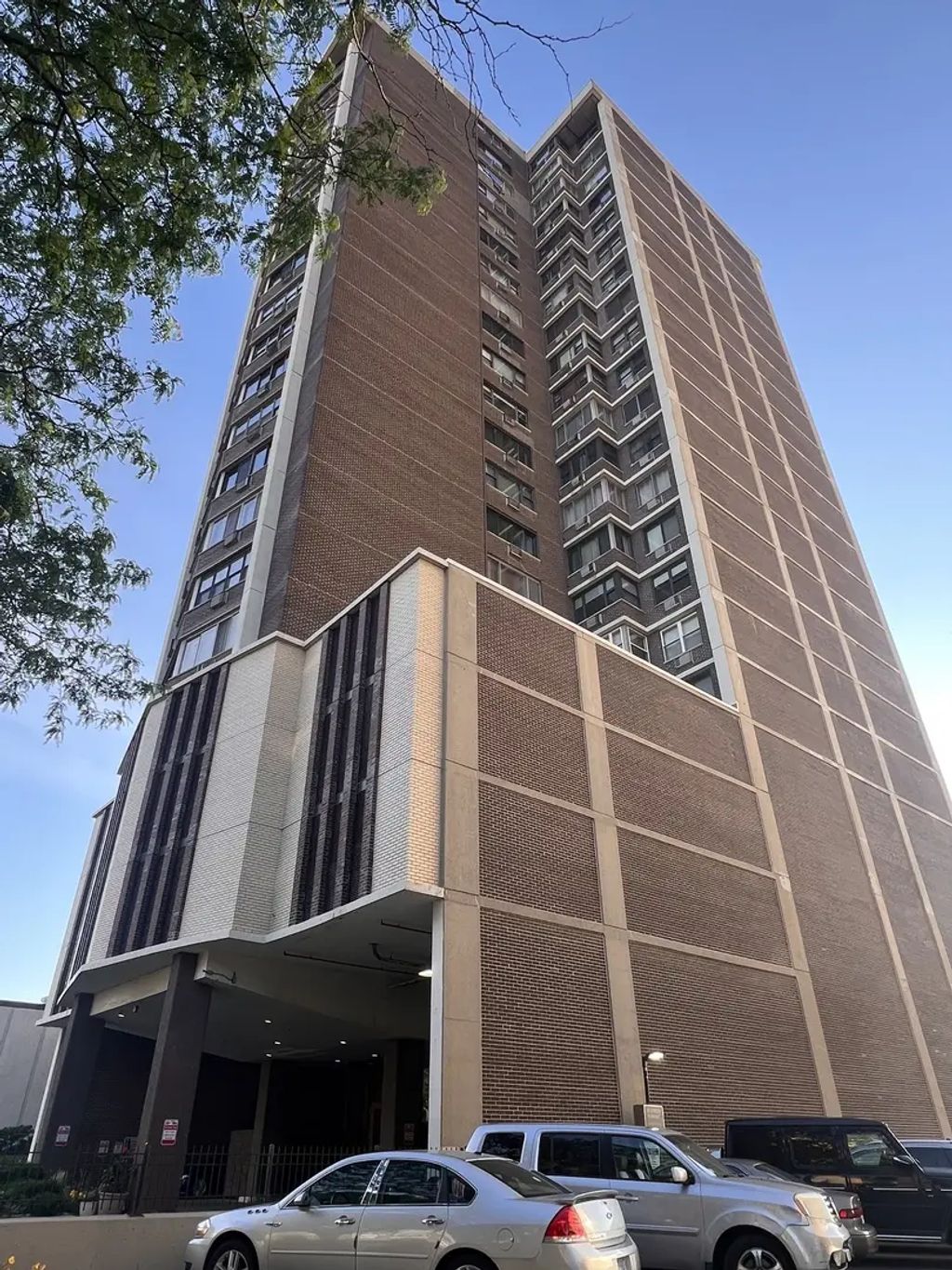 6325 N Sheridan Road 606, Chicago