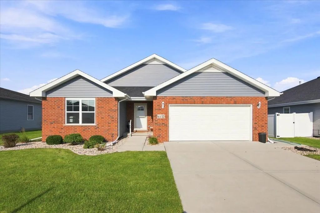 6132 Stone Mill Drive, Bourbonnais