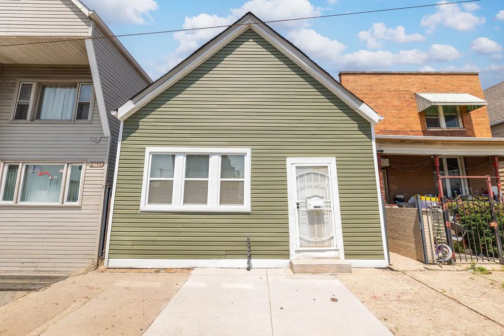 2746 W 47th Street, Chicago, 60632