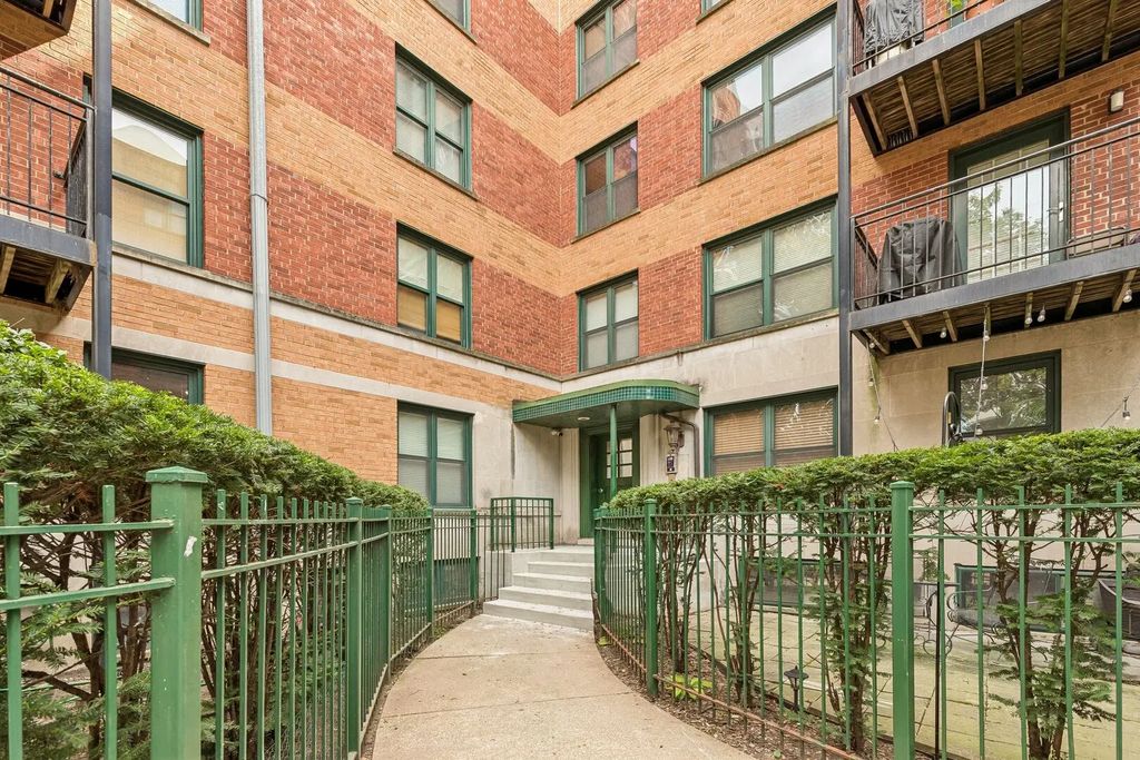 2545 W Catalpa Avenue 5c, Chicago