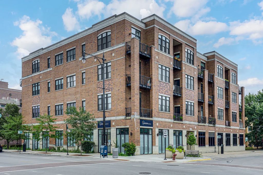 4755 N Washtenaw Avenue 209, Chicago