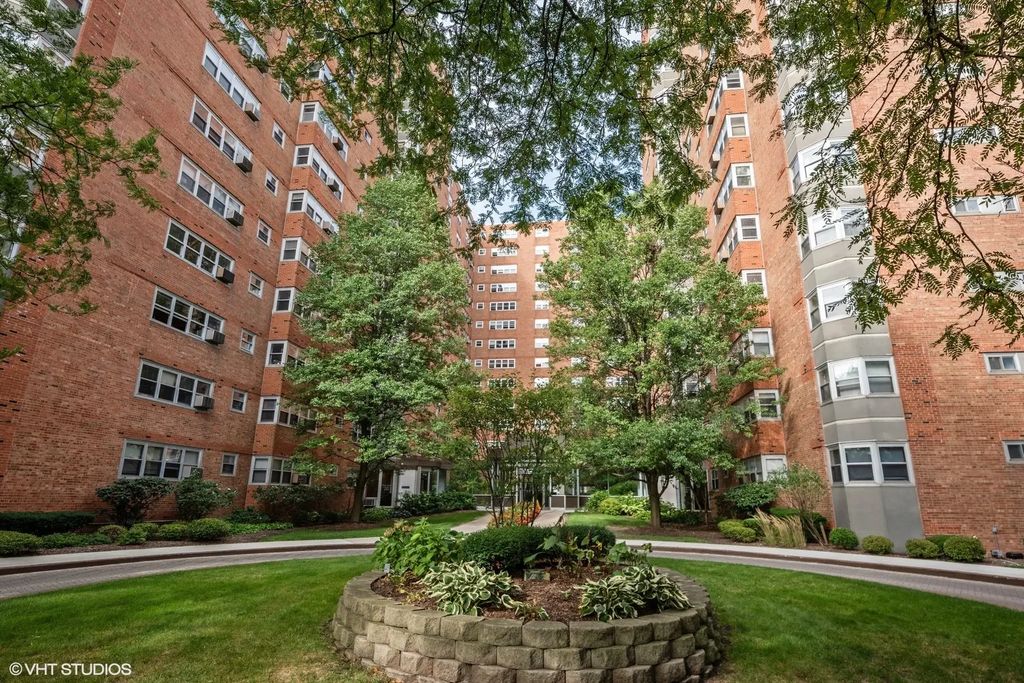 4980 N Marine Drive 432, Chicago, 60640