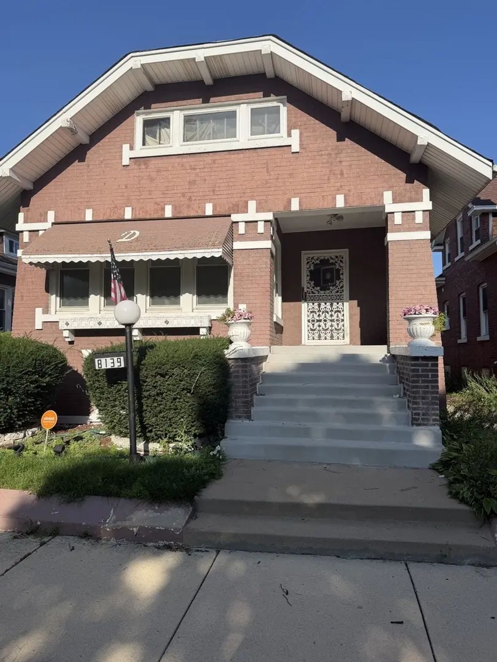 8139 S Carpenter Street, Chicago