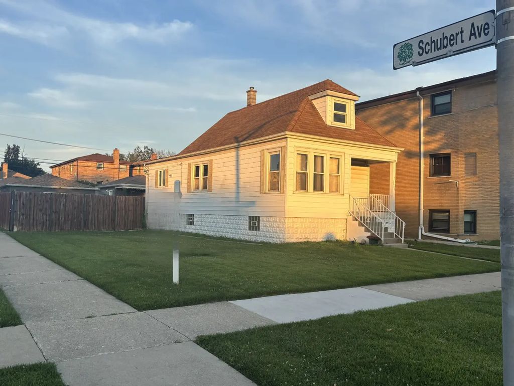 2653 N 73rd Avenue, Elmwood Park