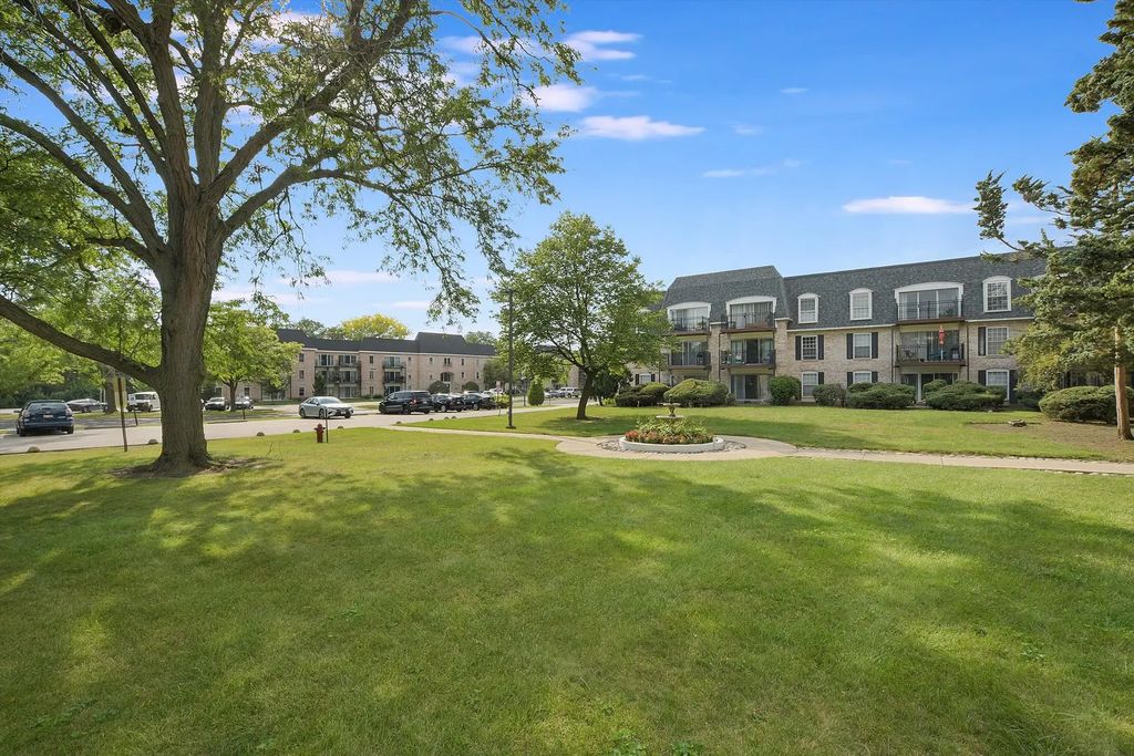5200 Carriageway Drive 210, Rolling Meadows