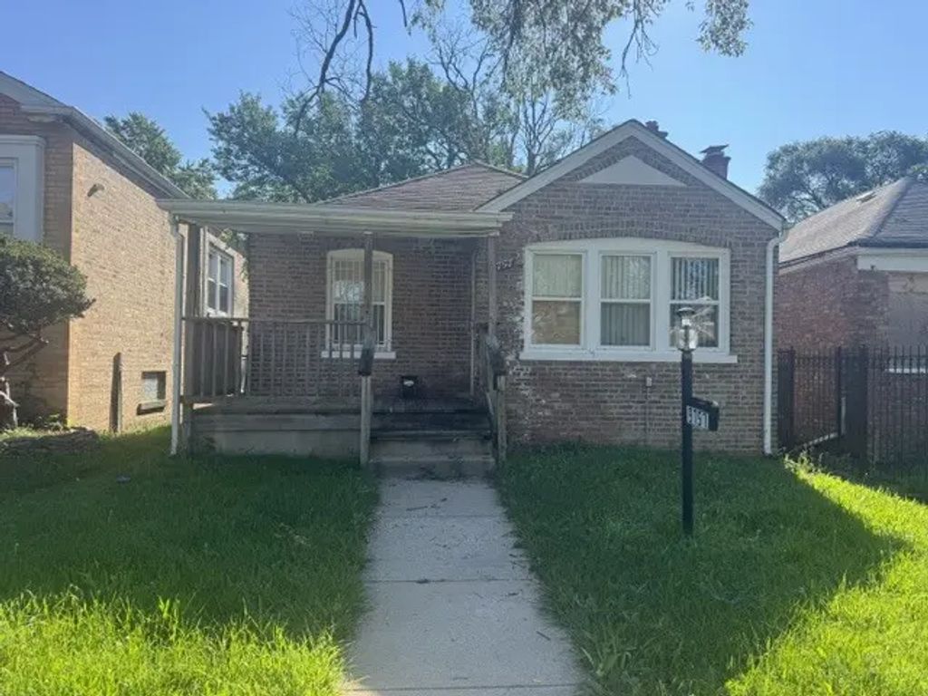 9757 S Ingleside Avenue, Chicago