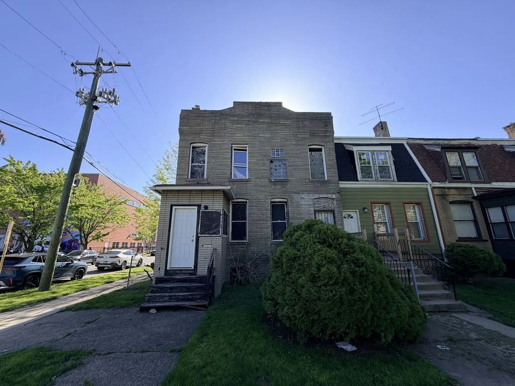 10601 S Champlain Avenue, Chicago