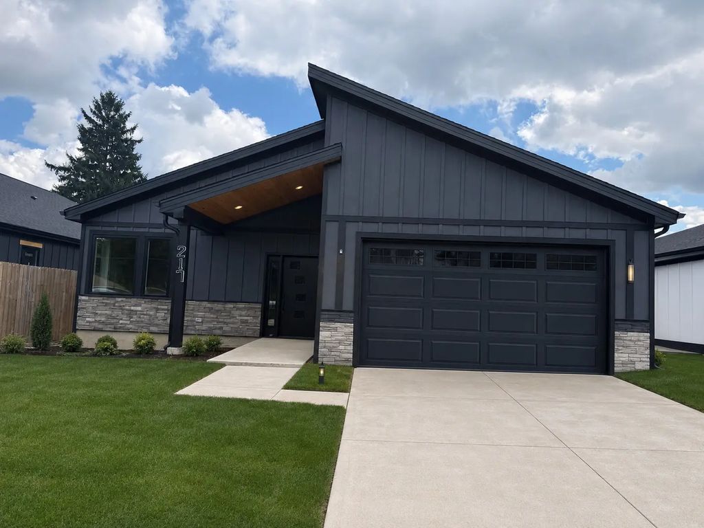 217 46th Avenue, Northlake